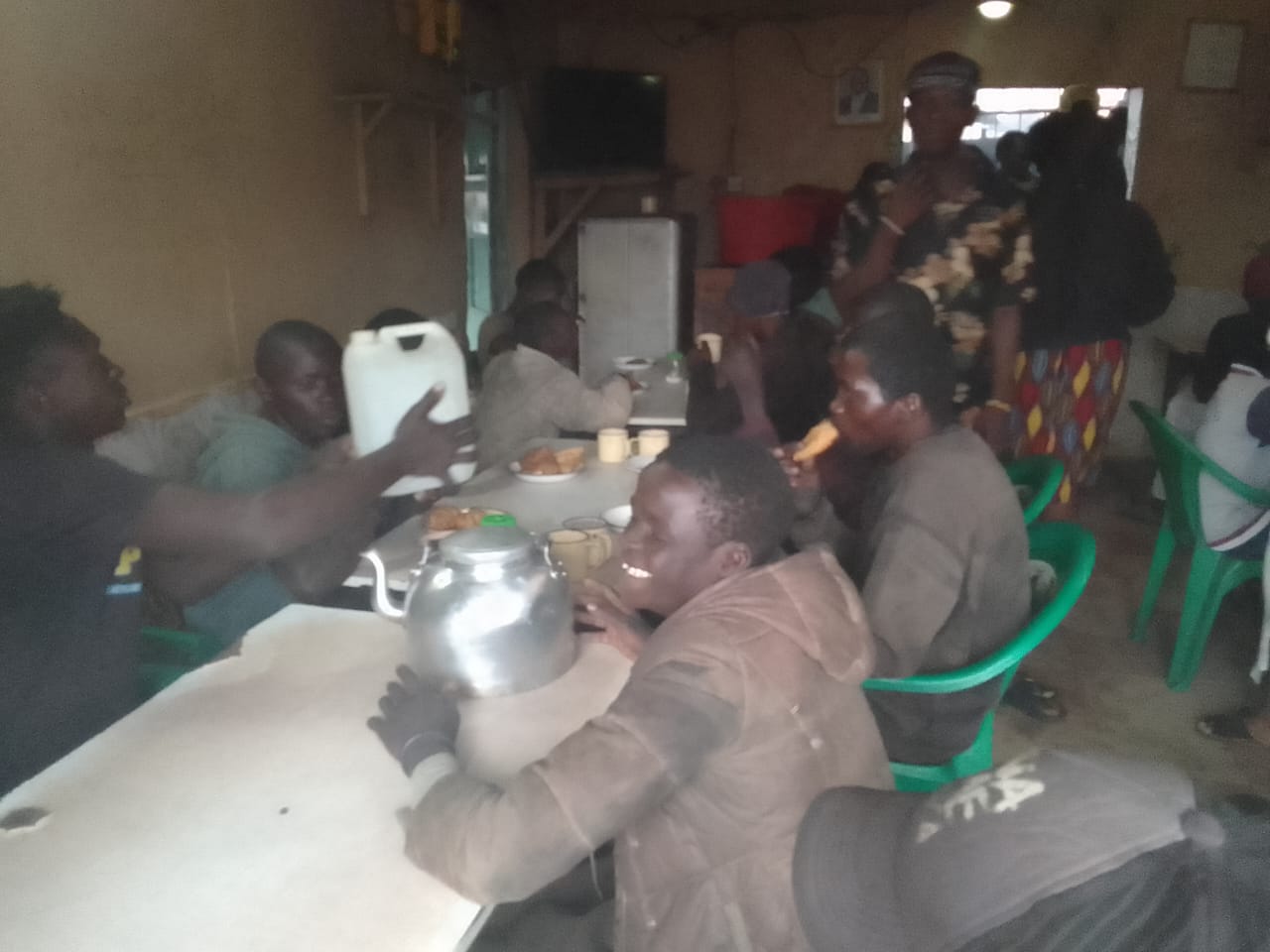 Feeding street children