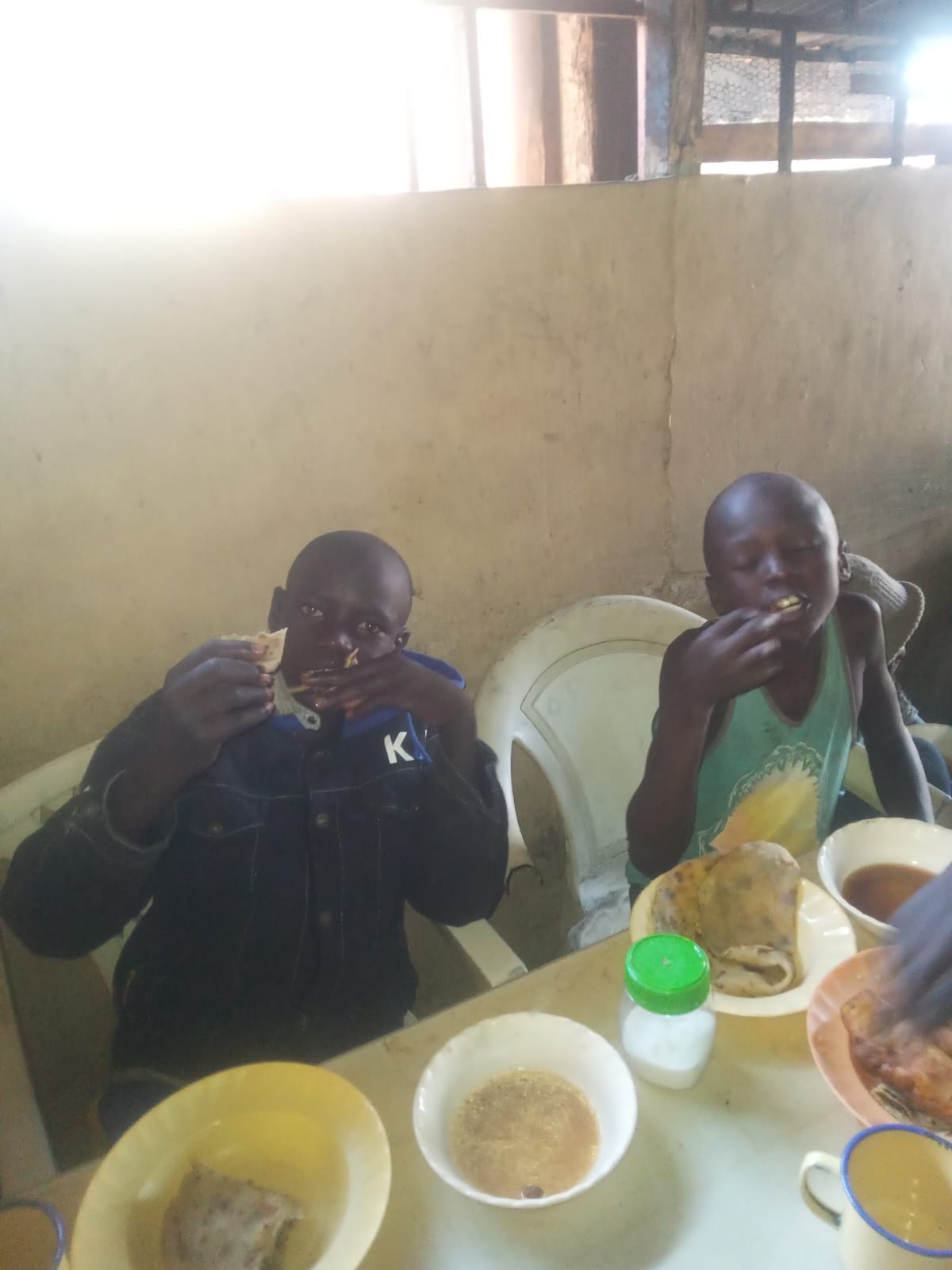 Feeding street children