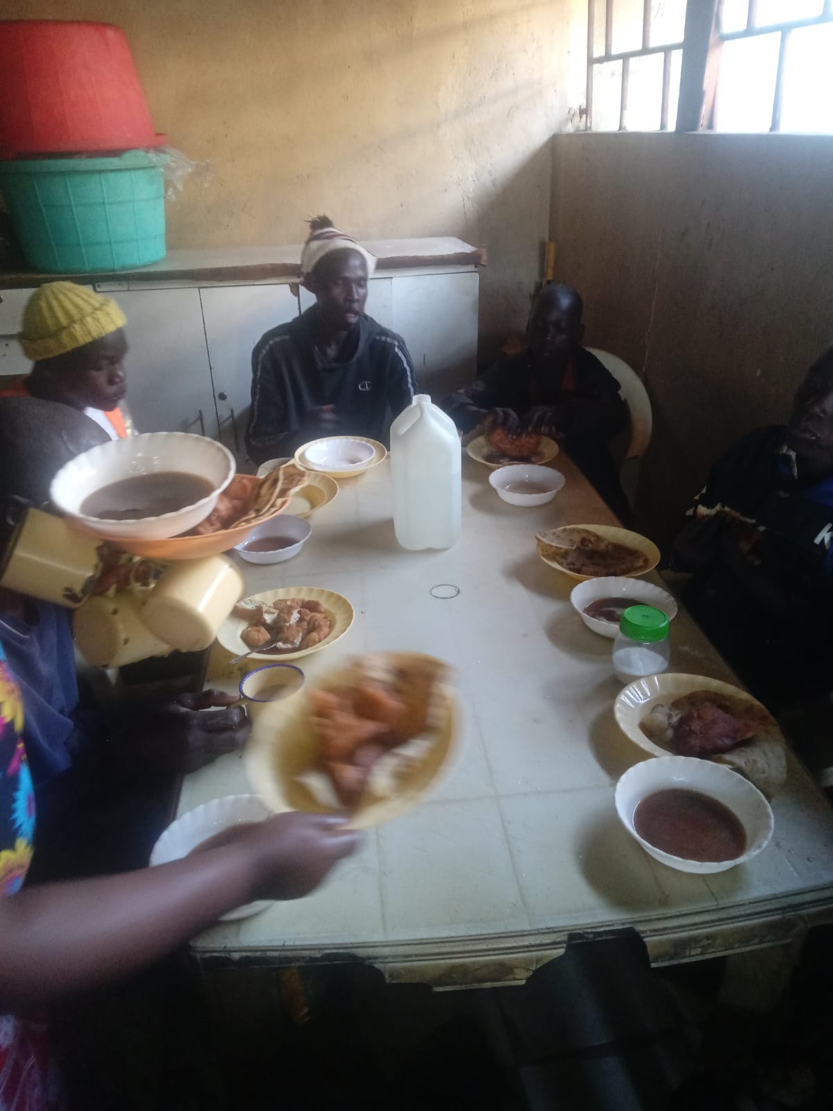 Feeding street children