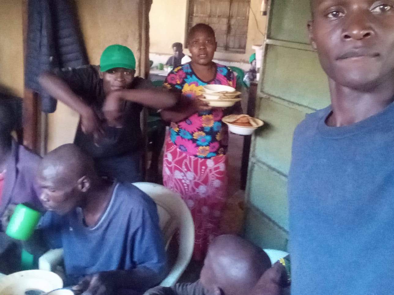 Feeding street children