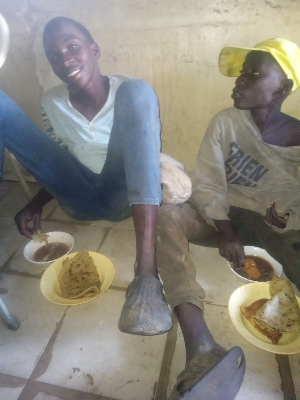 Feeding street children