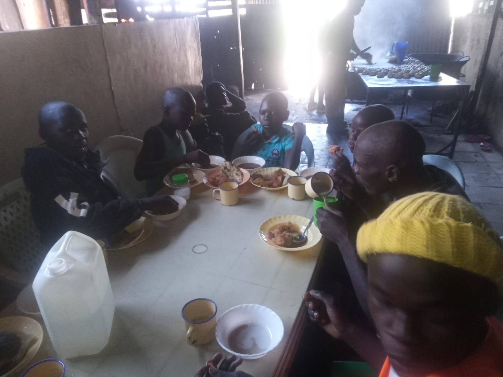 Feeding street children